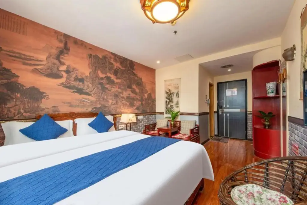 Гуанчжоу: Shiyu Hotel Jiangnan West Metro Station