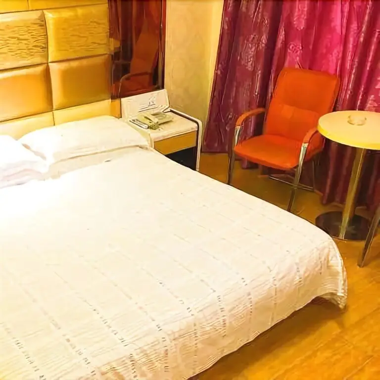Иу: Xin De Lai Business Hotel