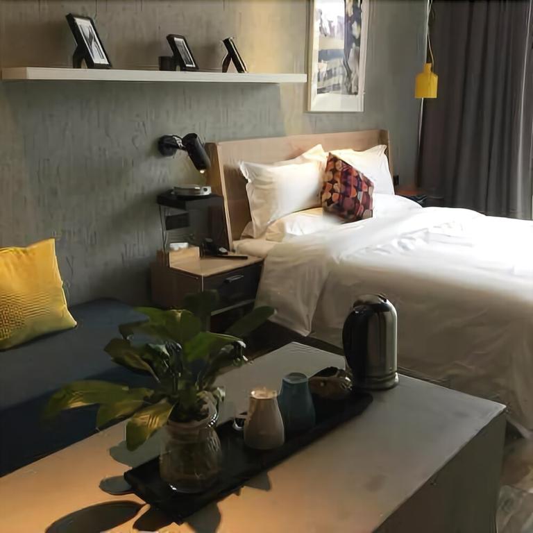 Уси: Mome Hotel (Wuxi Nanchang Street)