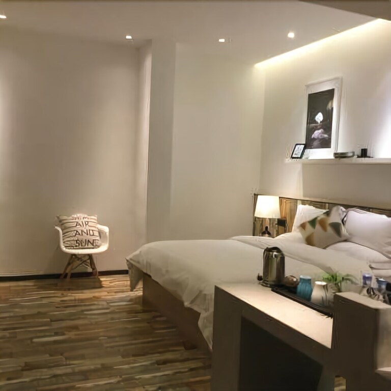 Уси: Mome Hotel (Wuxi Nanchang Street)