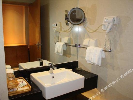 Байсе: Xin Xin Hotel