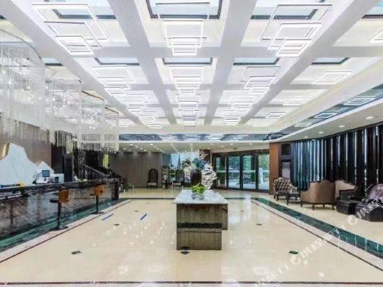 Наньтун: Jiuhua Shanzhuang Garden Hotel