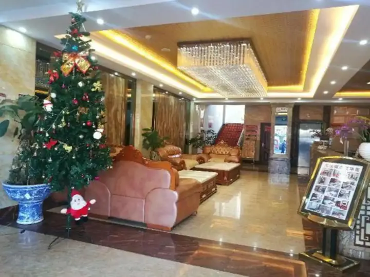 Куньмин: Longyue Hotel