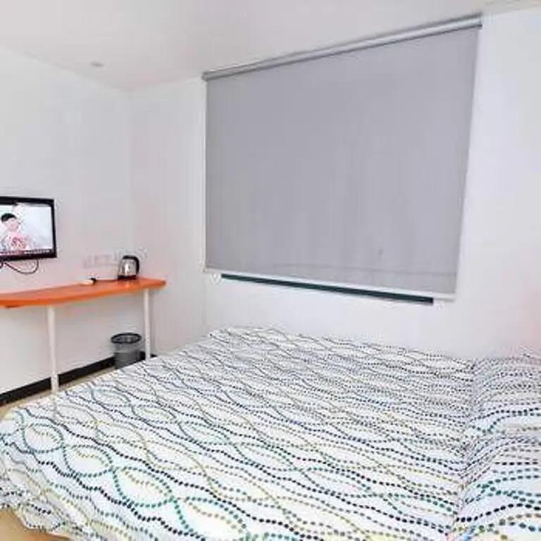 Шанхай: Pod Inn