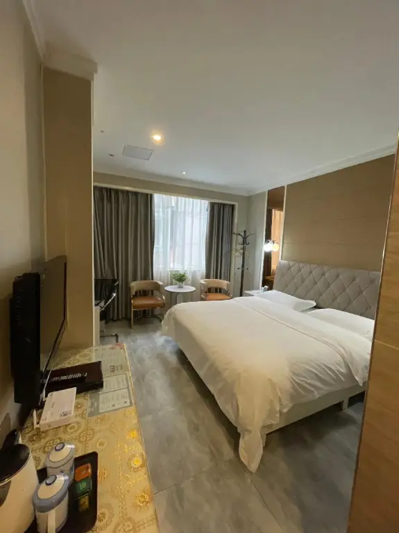 Мяньян: Jiutian Holiday Hotel