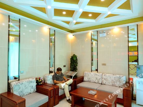 Ухань: Hanyi Chain Hotel Wuhan Hubei University