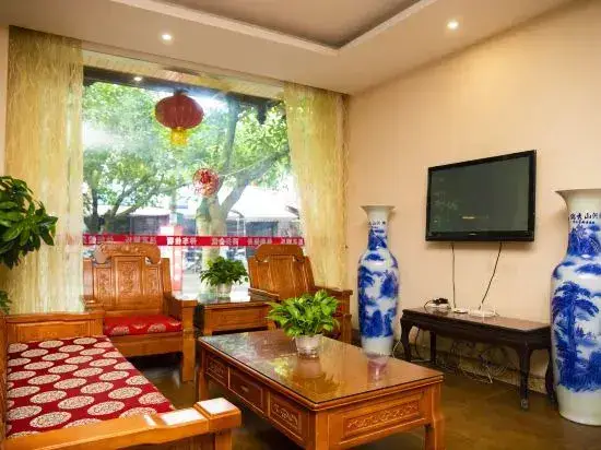 Чэнду: Huibinlou Inn, Pingle Ancient Town