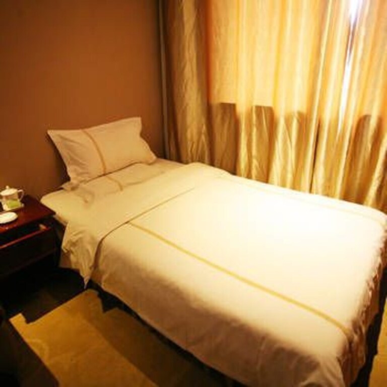 Тайюань: Jiudu Yuegang Business Hotel