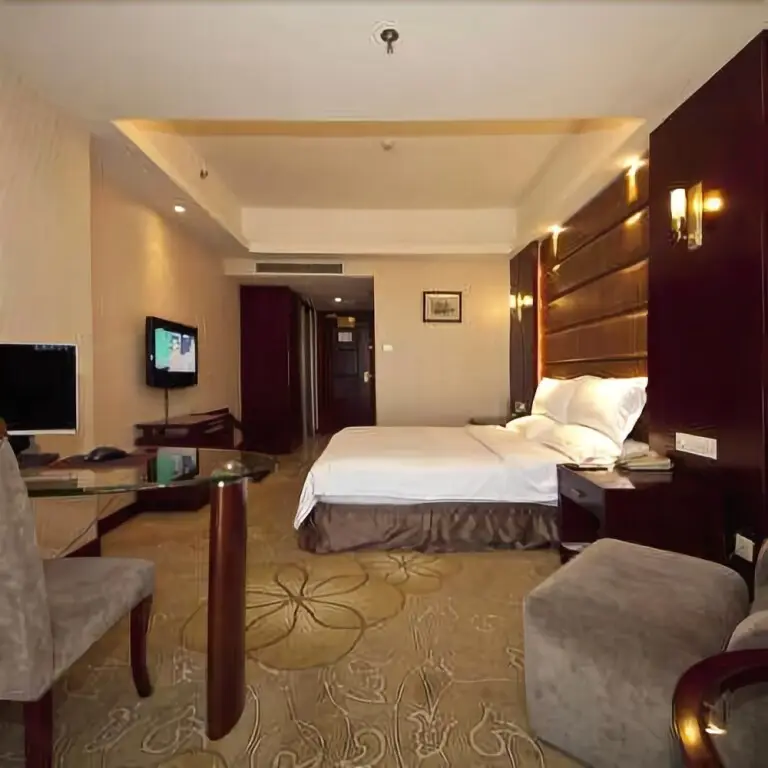Zhihao Hotel Vienna (Jinjiang China Shoe Capital Wuyue Plaza Store) — фото 1