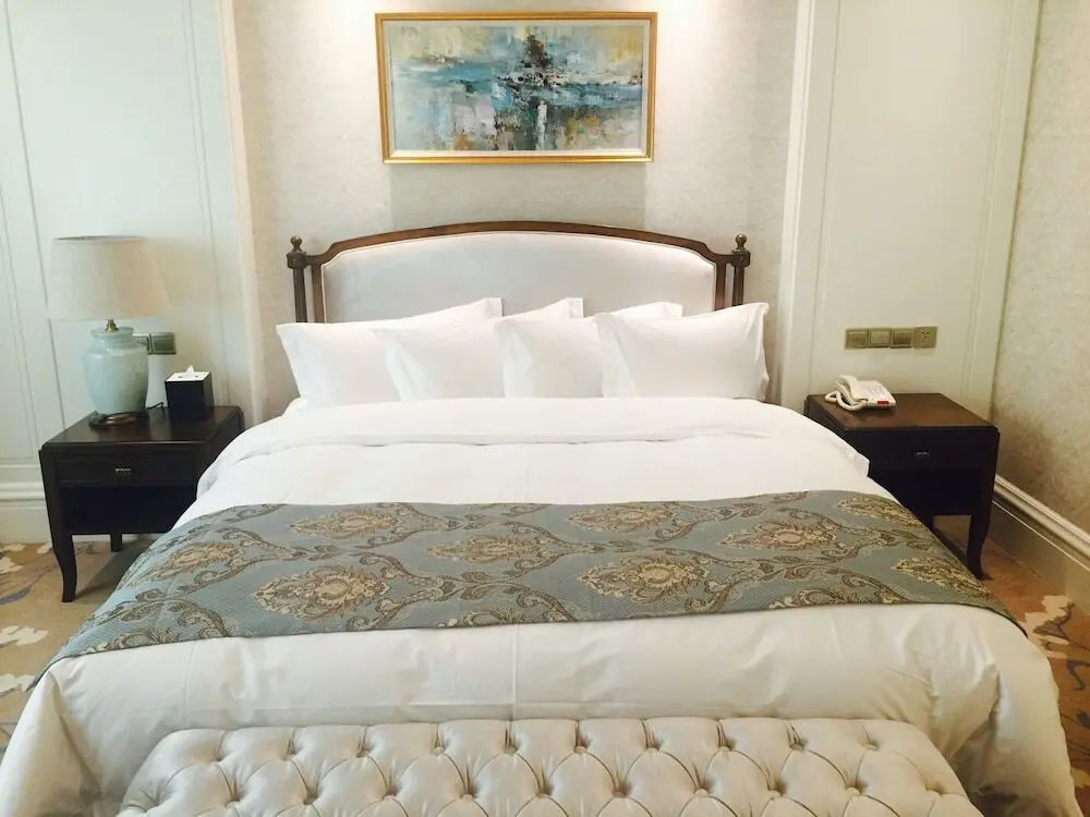 Циндао: Qingdao Laoshan Bay Hotel