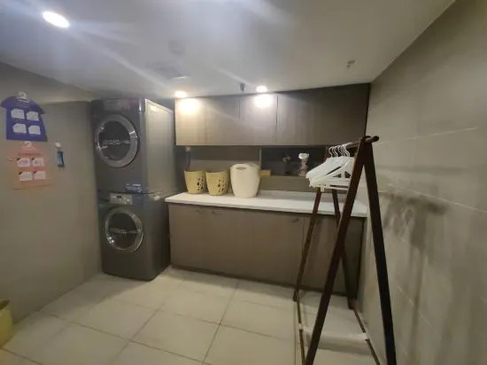 Чунцин: Hanting Hotel Chongqing Jiefangbei Pedestrian Street Center