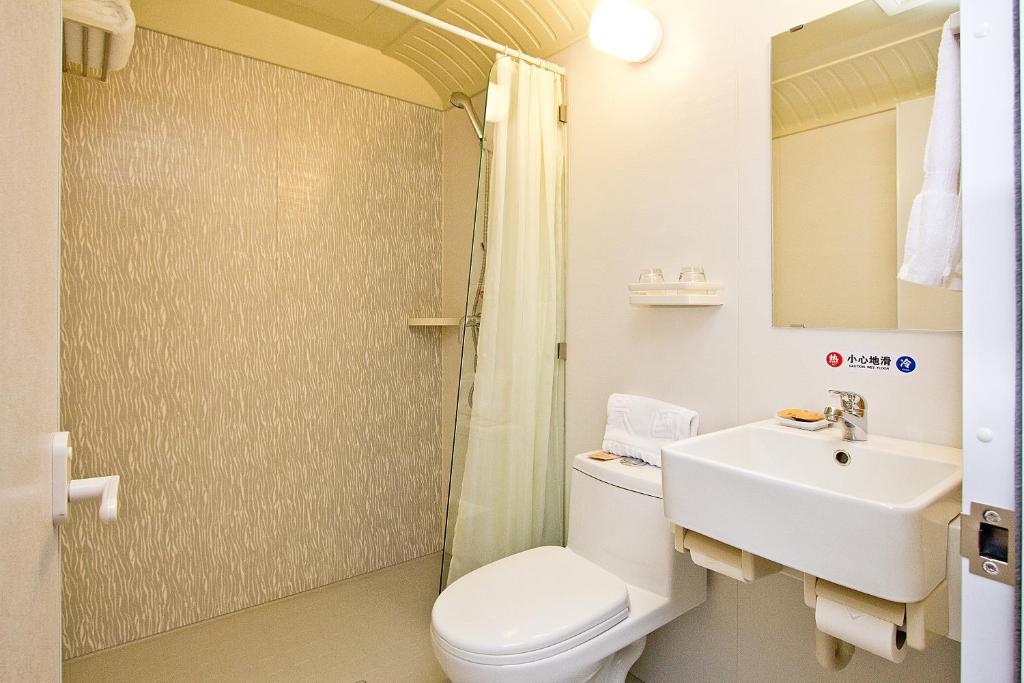 Циндао: MG Hotel - St. Michael's Cathedral, Qingdao
