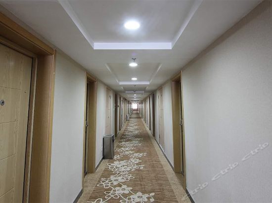 Super 8 Hotel Zhenbian Road — фото 1