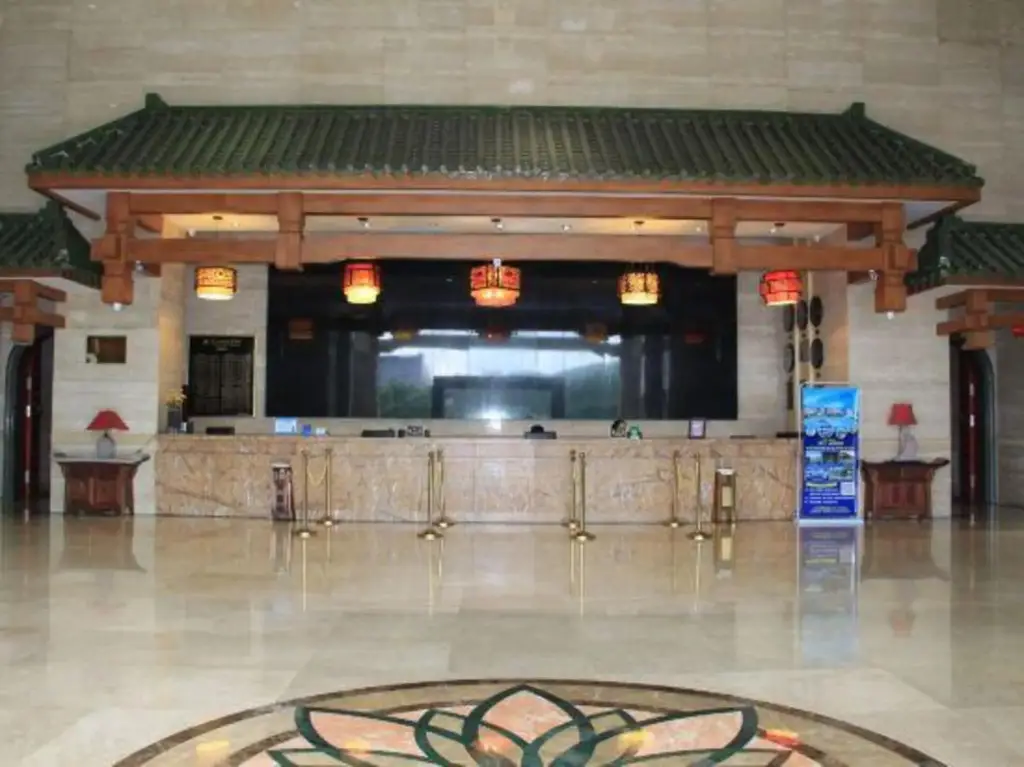 Lotus Mountain Hot Spring Resort — фото 1