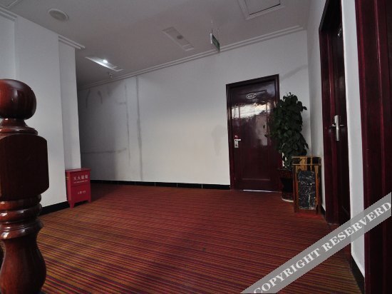 Нинбо: Xinjingyang Hotel