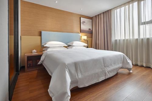 Шэньчжэнь: Jtour Inn at Songgang Metro Station Songming Avenue