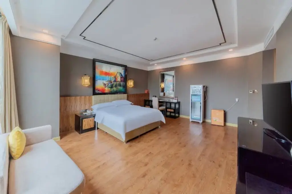 Гуанчжоу: Vienna Hotel (Foshan Guangfo Road)