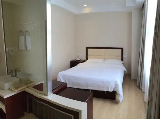 Шанхай: Liantai Holiday Hotel