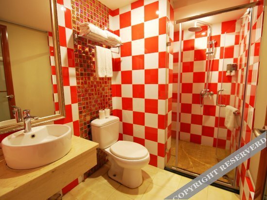 Чунцин: Ruijin Exotic Hotel (Chongqing North Railway Station Store)