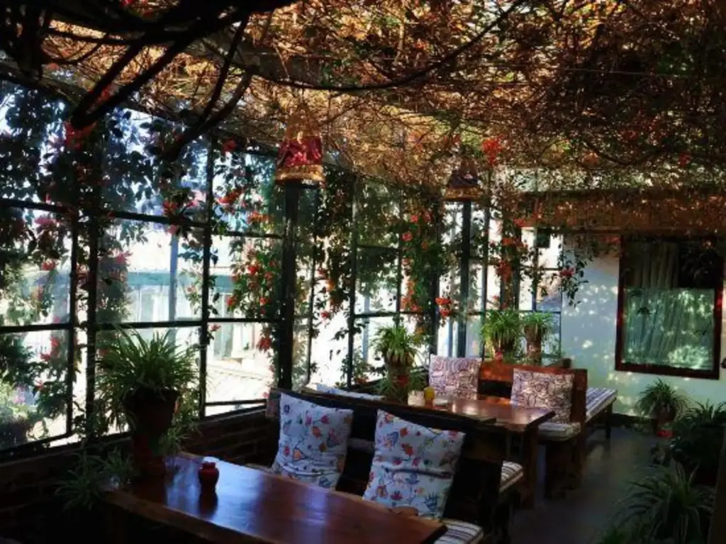 Дали: Bingdao Huayue Inn