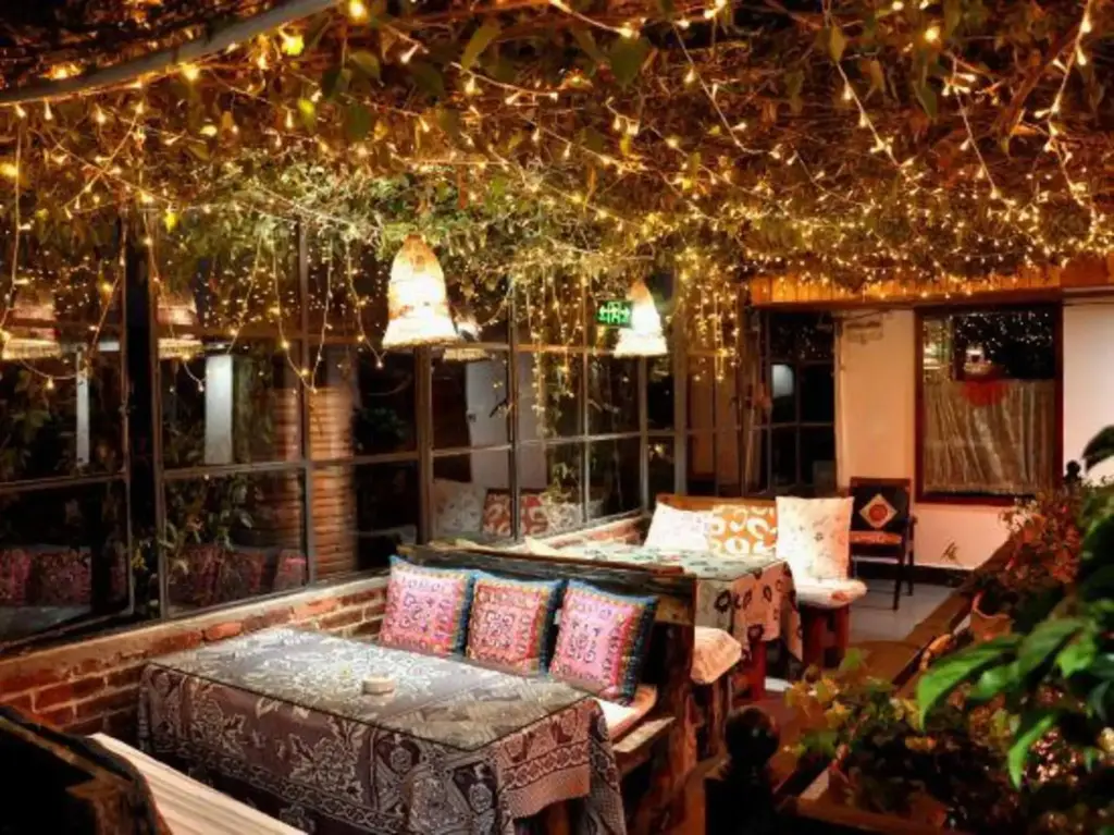 Дали: Bingdao Huayue Inn