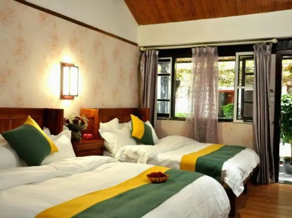 Дали: Bingdao Huayue Inn