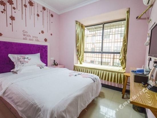 Changsha Moon Bay Cinema Apartment (Shewai Economic College) — фото 1