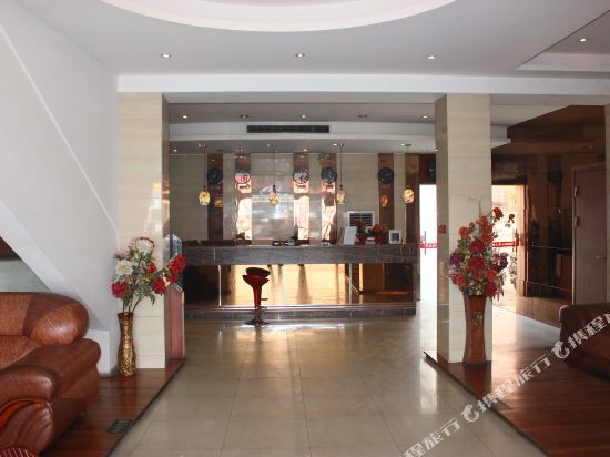 Чаншу: Golden Lake Business Hotel