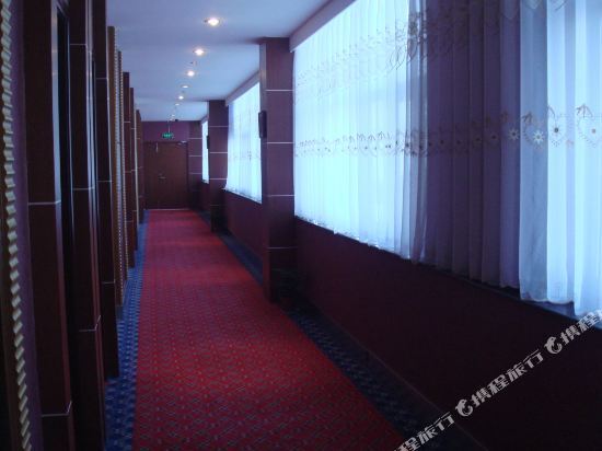 Чаншу: Golden Lake Business Hotel