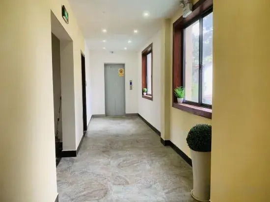 Цзюцзян: Lushan New Huaxia Hotel VIP Building