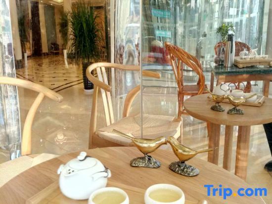 Вэйхай: Haixing Hotel (Weihai Railway Station)