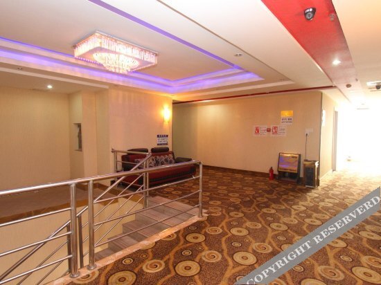 Ухань: Yiyuan 158 Hotel Guanggu Road