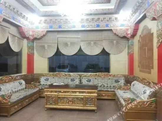 Ari Fuyang View Hotel — фото 1