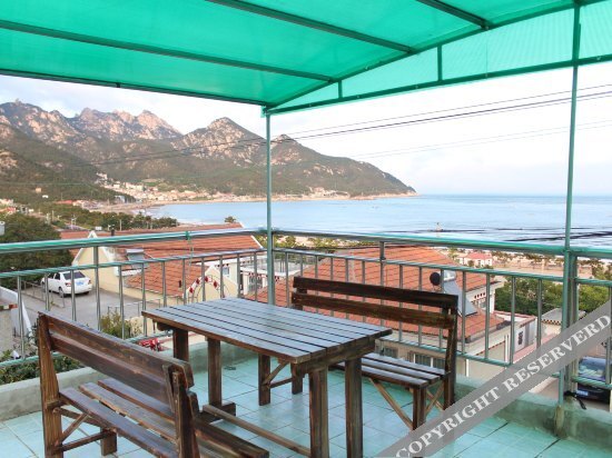Циндао: Tinghailou Seaview Inn