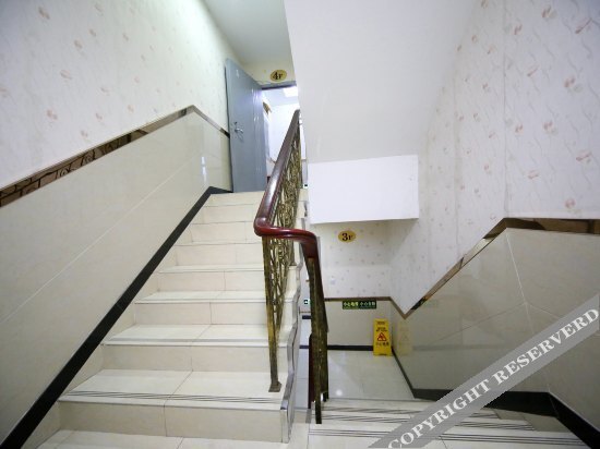 Шанхай: Yijin Hostel