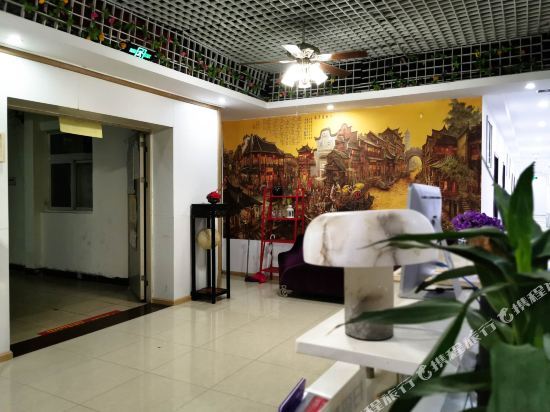 Шэньчжэнь: Dacheng Xiaozhan Hotel (Shenzhen Fanshen Metro Station)