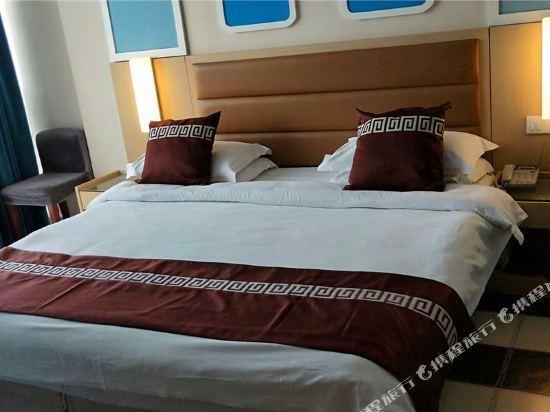 Ичан: Xingang Express Hotel