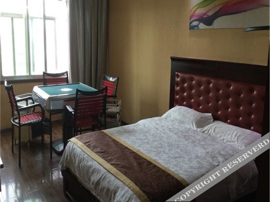 Юэян: Yunlong Hotel