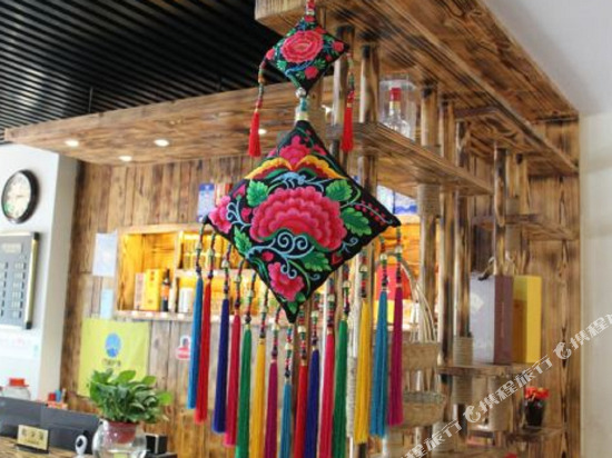Фэньи: Chixi Hotel
