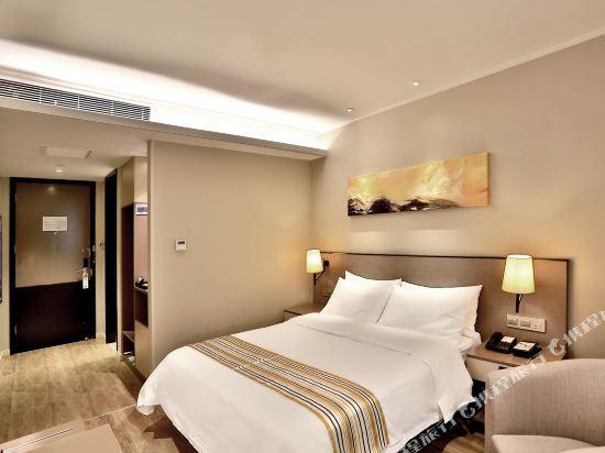 Ханчжоу: Home Inn Plus (Hangzhou Qianjiang Century City Hanghai Road)