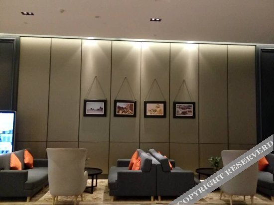 Цзинань: Jinan Xicheng Quanying Hotel (Changqing University City)