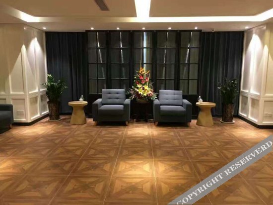 Цзинань: Jinan Xicheng Quanying Hotel (Changqing University City)