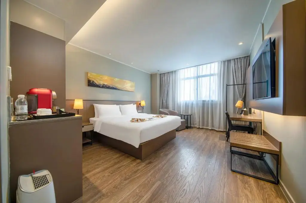 Чанчжоу: Homeinn Plus Hotel (Changzhou Dinosaur Park Wanda Plaza)