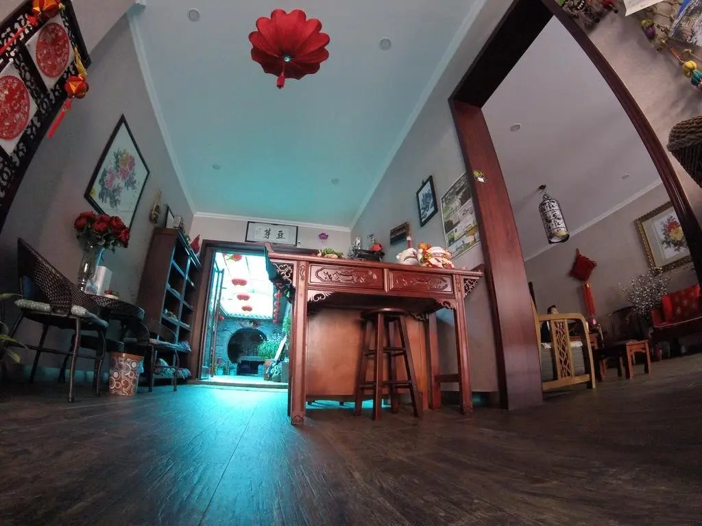 Чжанъе: Zhangye Douya Youth Hostel (Ganzhou Night Market)