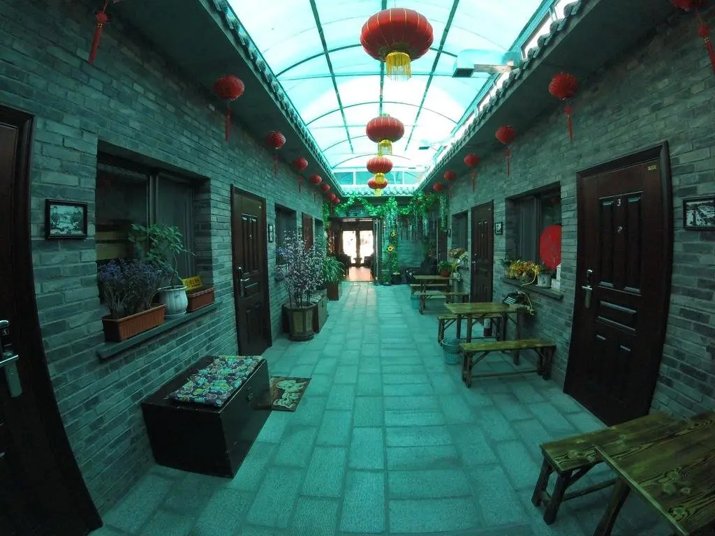 Чжанъе: Zhangye Douya Youth Hostel (Ganzhou Night Market)