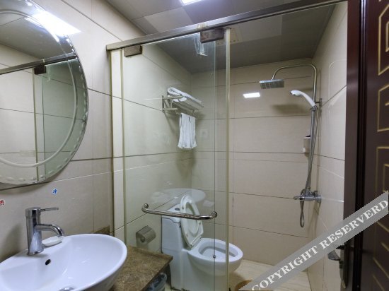 Хэнъян: OYO Hengyang Haifu Business Hotel