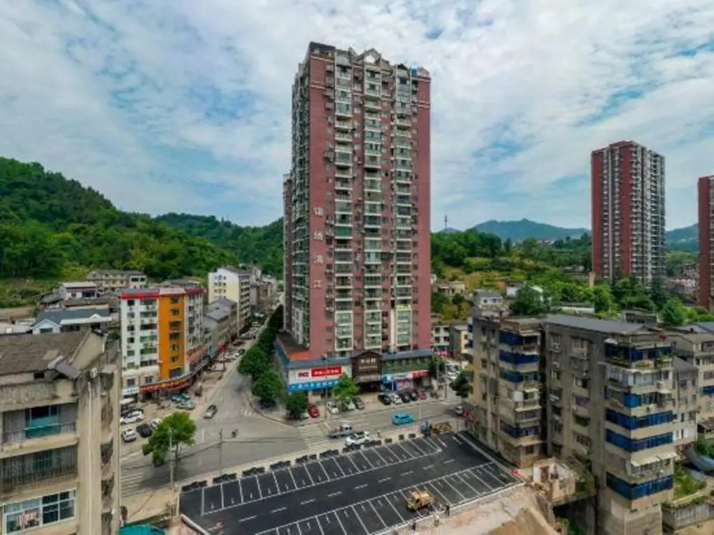 Ичан: Xinshidai Holiday Hotel