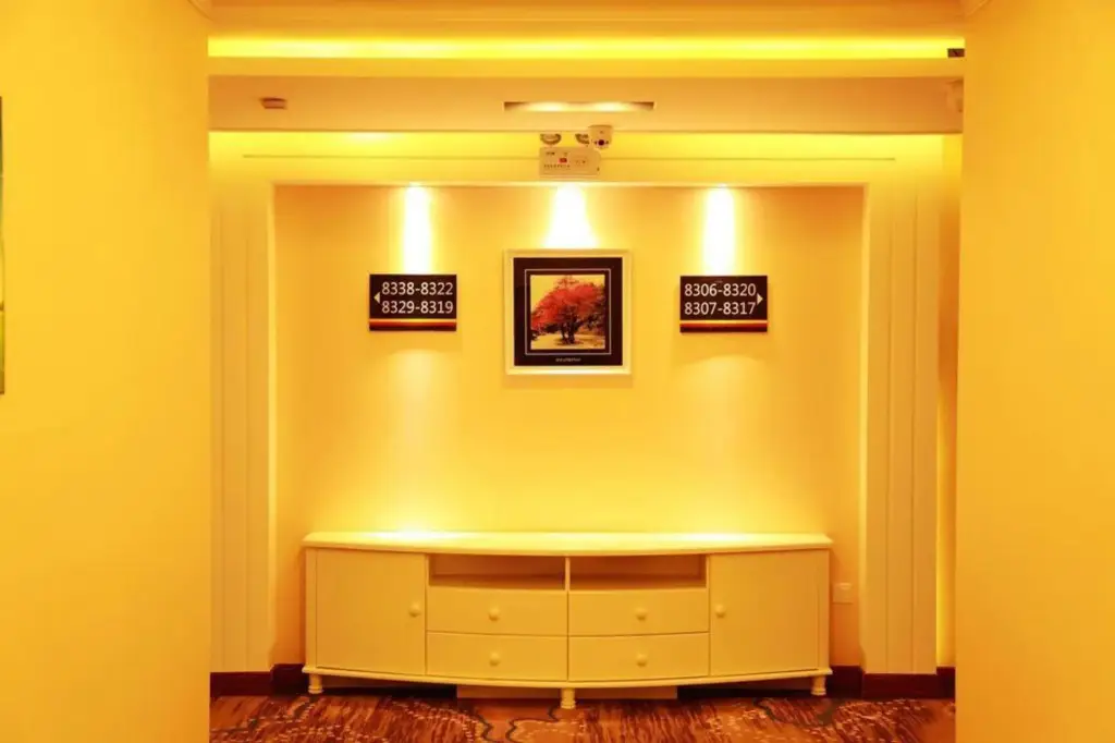 Далянь: Super 8 Hotel (Dalian Lvshunkou)
