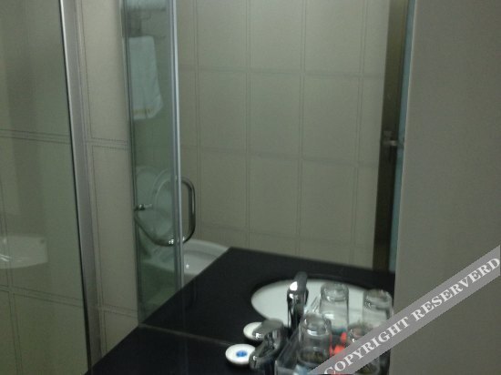 Ухань: 武汉素言印象假日酒店