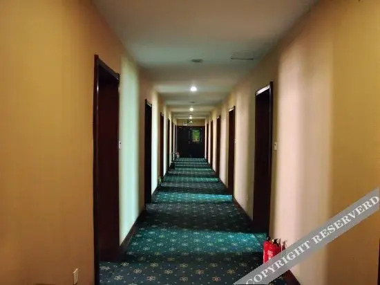 Даньдун: Yingbin Hotel